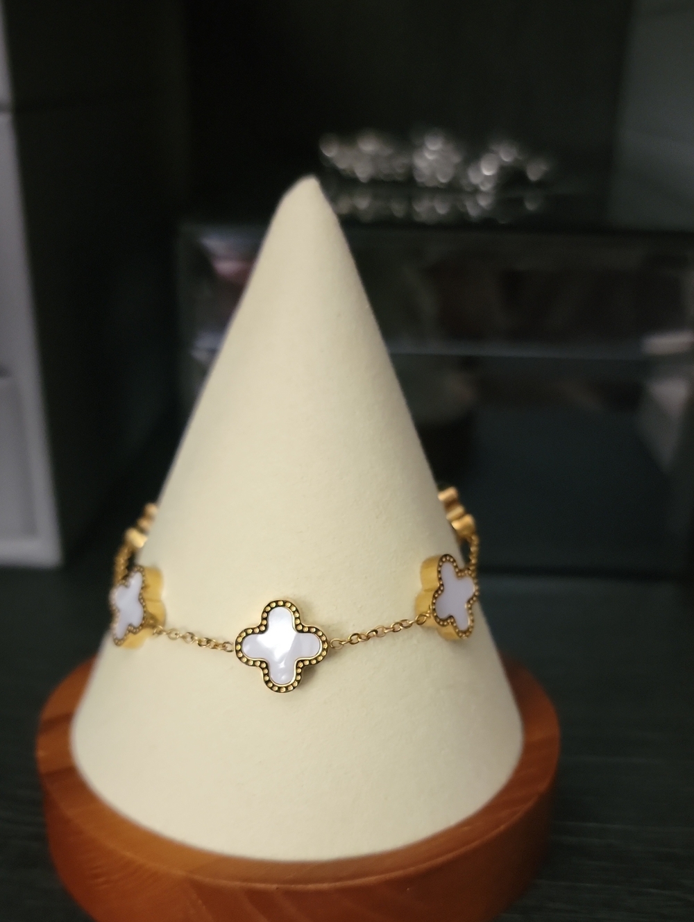 Gold & White Clover Link Bracelet